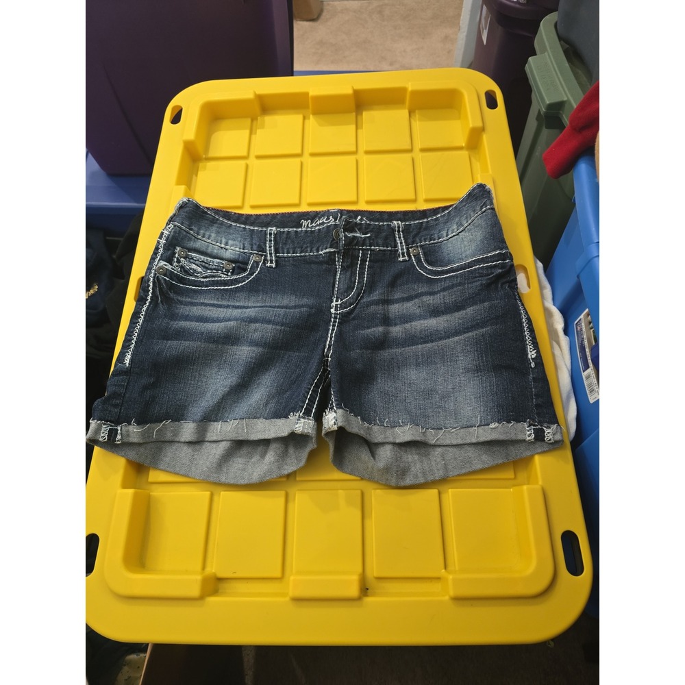 Maurices juniors short. Denim. Dark. 9/10. Vguc